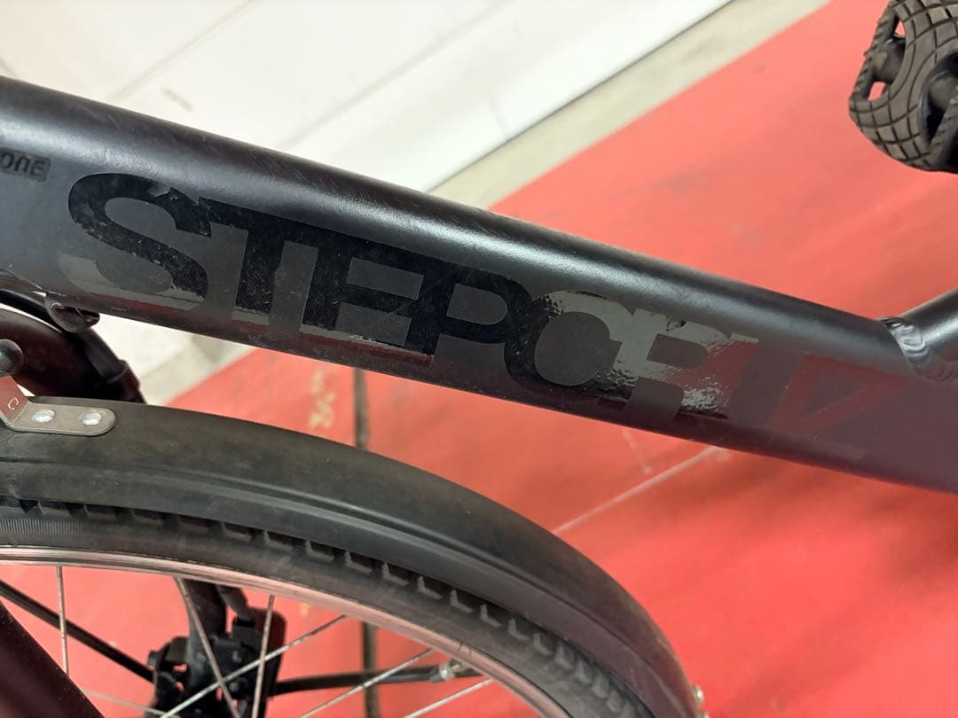 ブリヂストン　stepcruz 電動自転車 クロツヤケシ