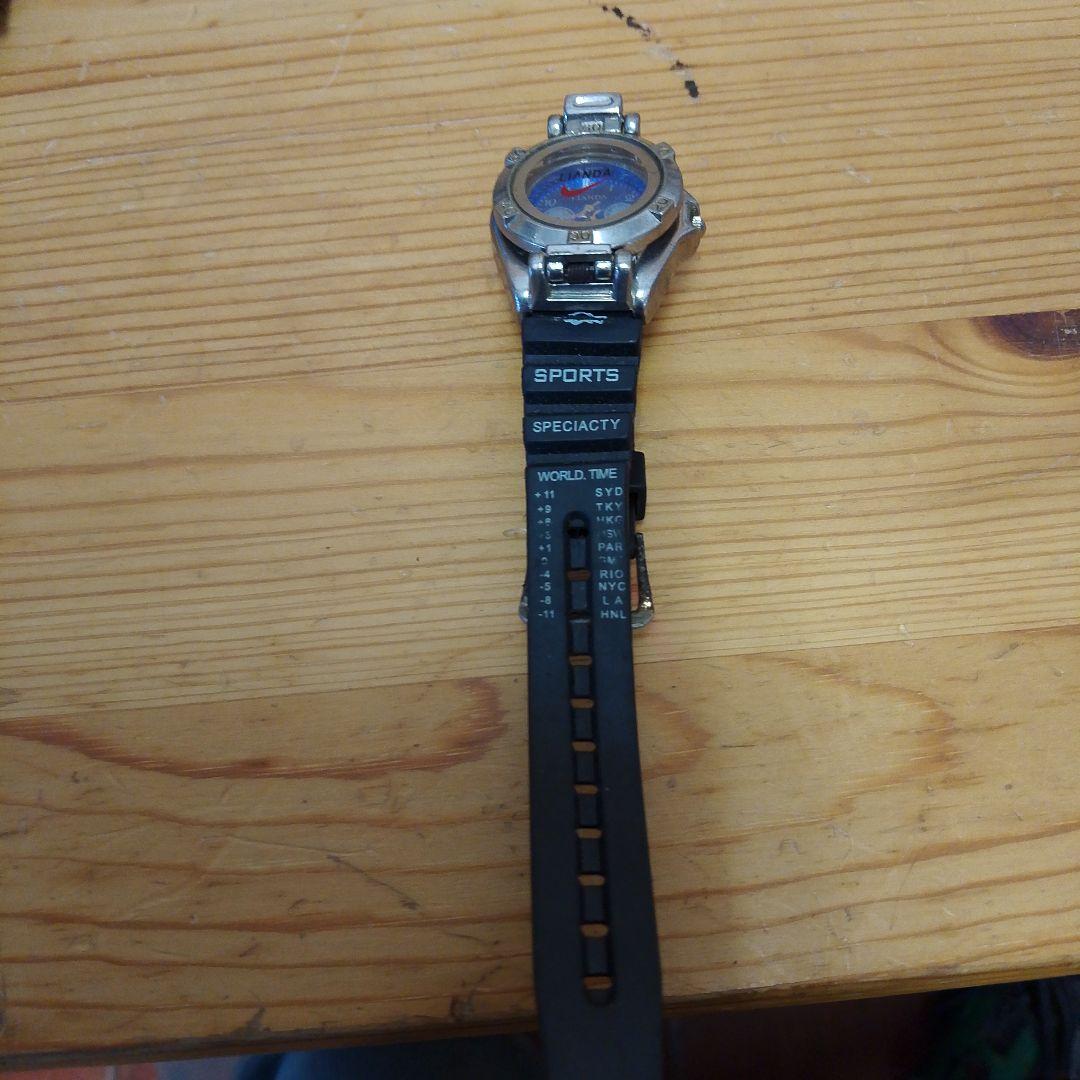 麻酔銃時計風　QUARTZ WATER RESIST　LIANDA