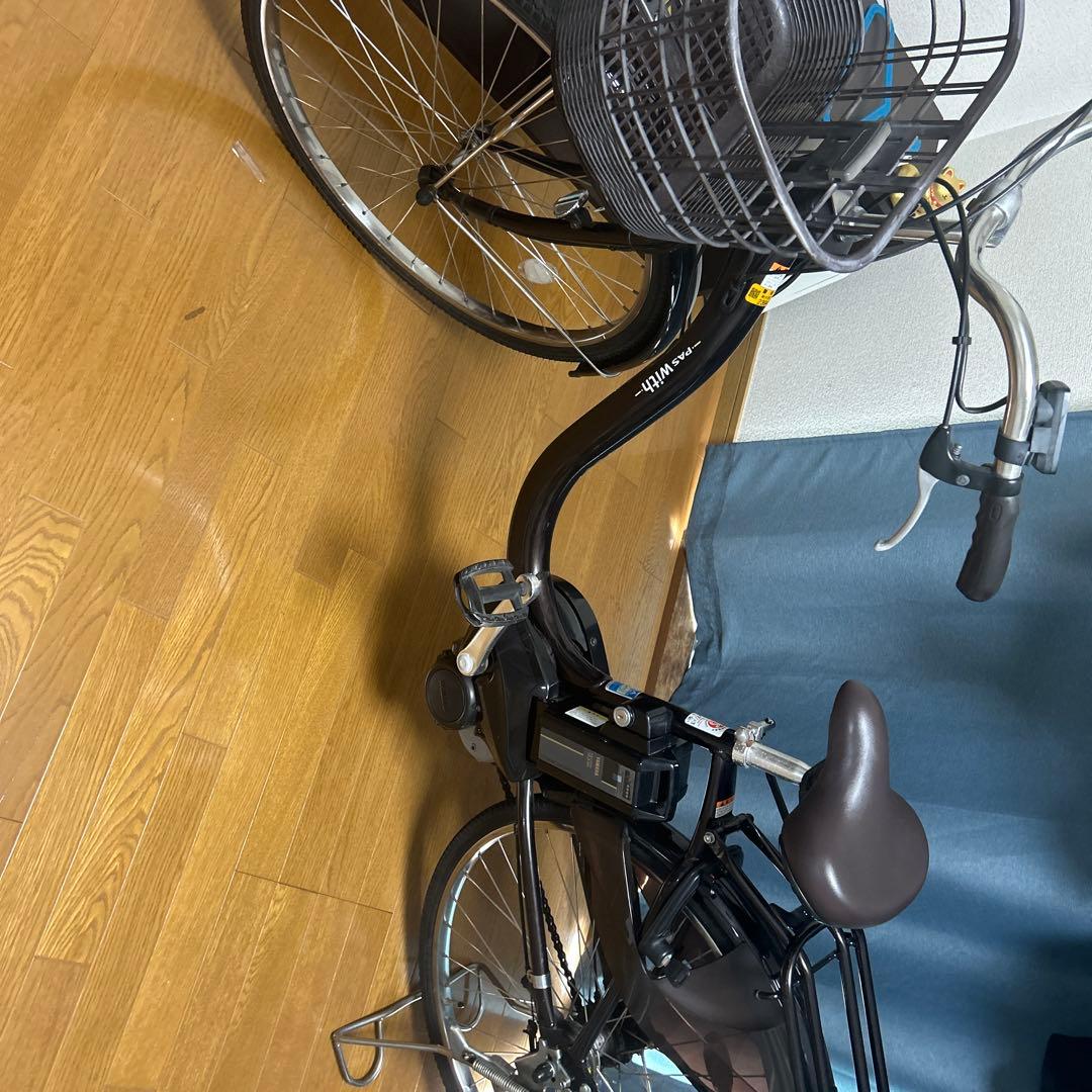 黒 電動アシスト自転車 シティタイプ