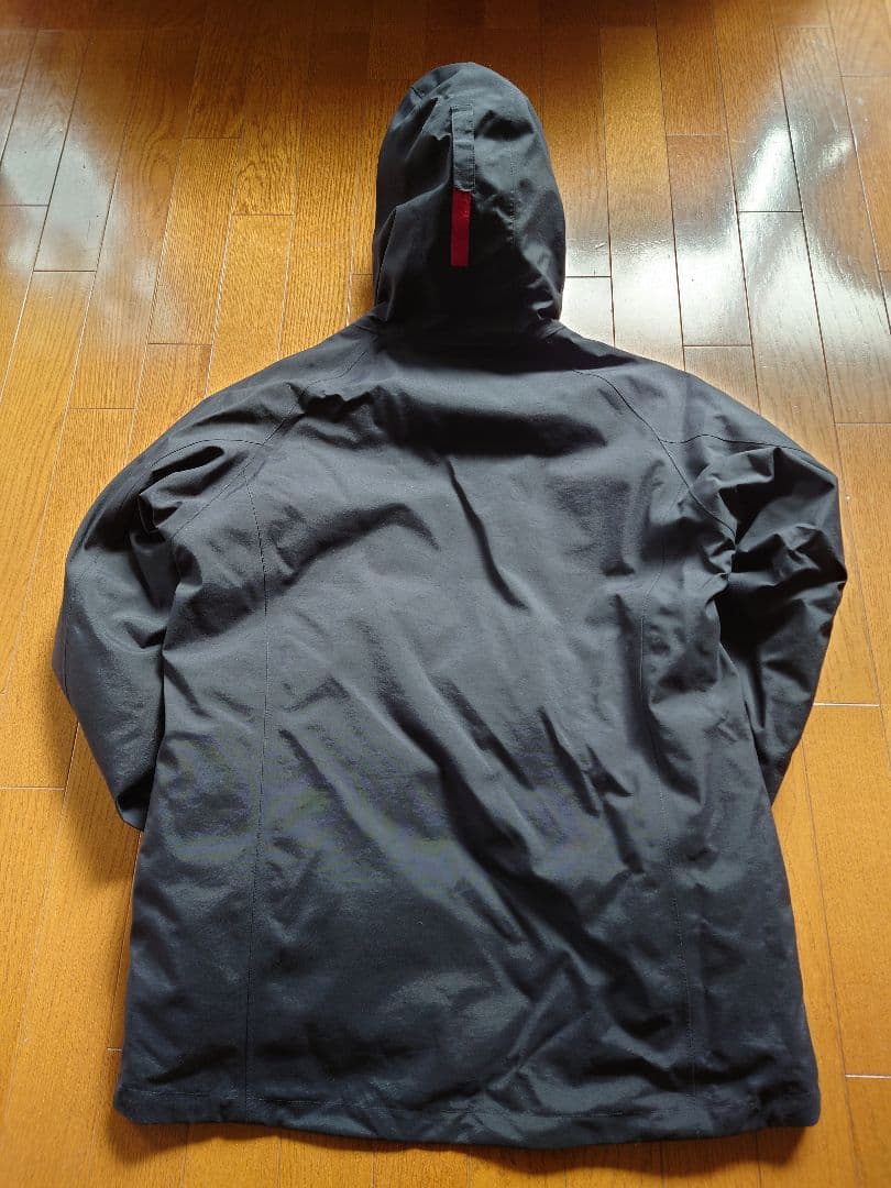 XEFO.GORE-TEX フード付ダウンレインウェア ブラック本日まで値下げ。