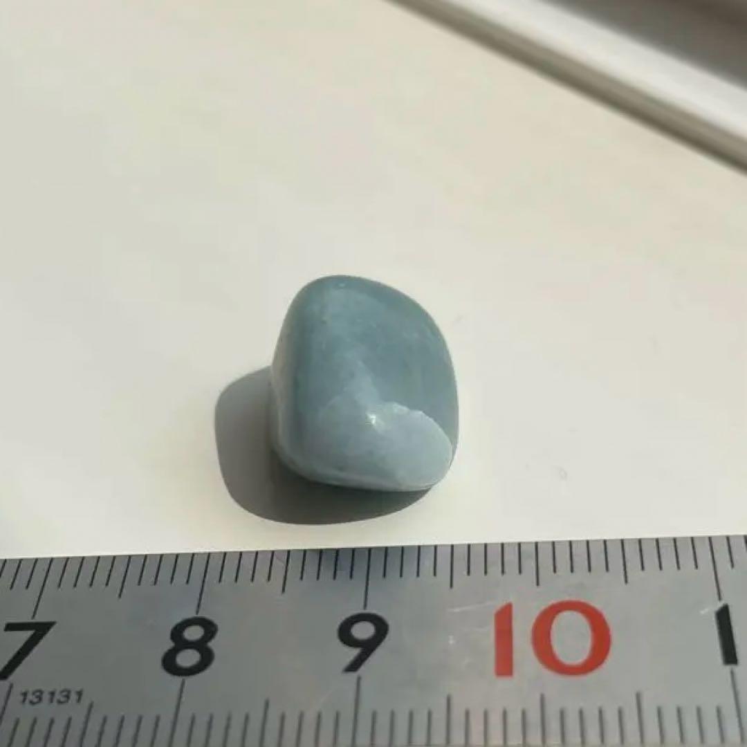 糸魚川翡翠　入りコン沢産　青翡翠