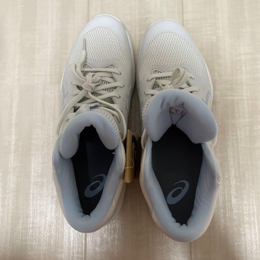 ASICS INNOVATEFLY ホワイト/ライトブルー バスケシューズ