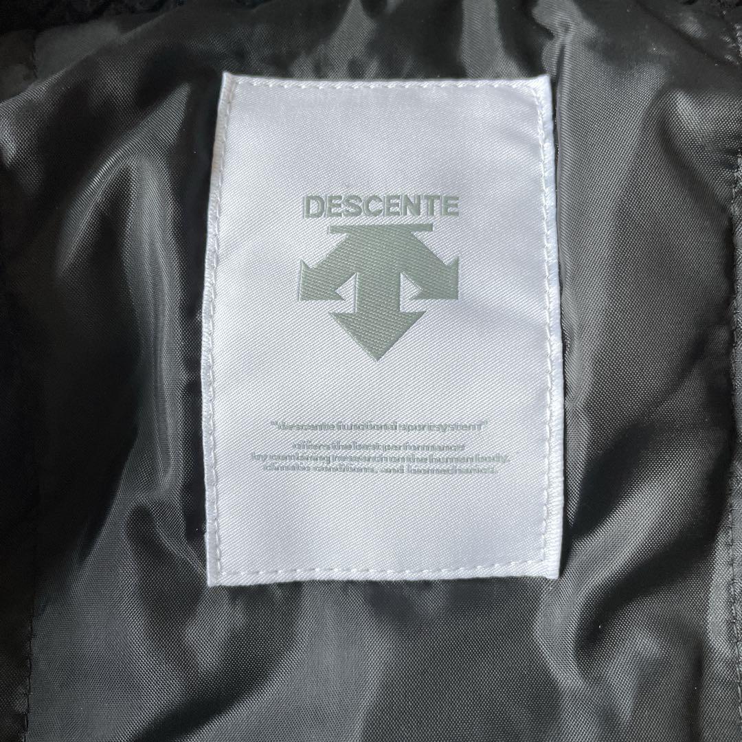 デサントDESCENTE スキージャケット　中古　サイズL デモウェア