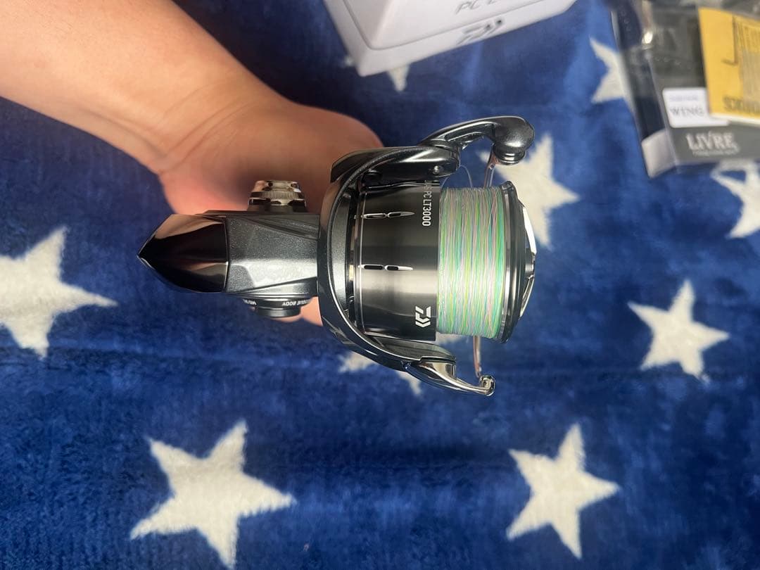 DAIWA LUVIAS PC LT3000 スピニングリール本日限定価格即決