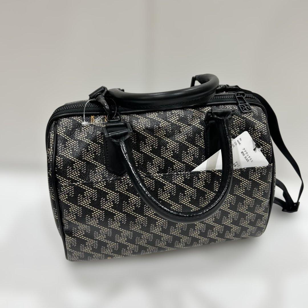 新品❤️レザレクションショルダーバッグ