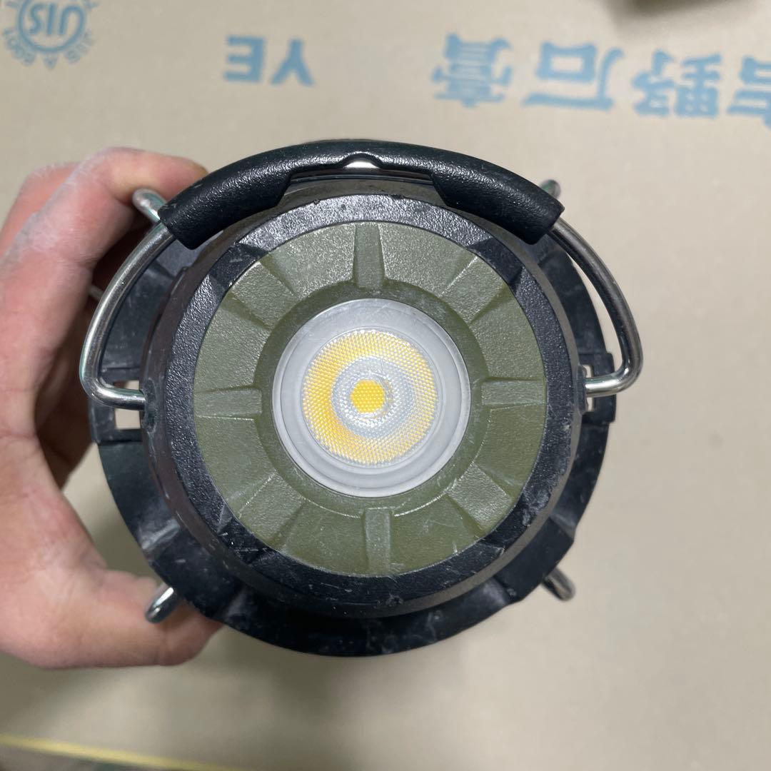 マキタ　充電式ランタン付ラジオ　MR008G