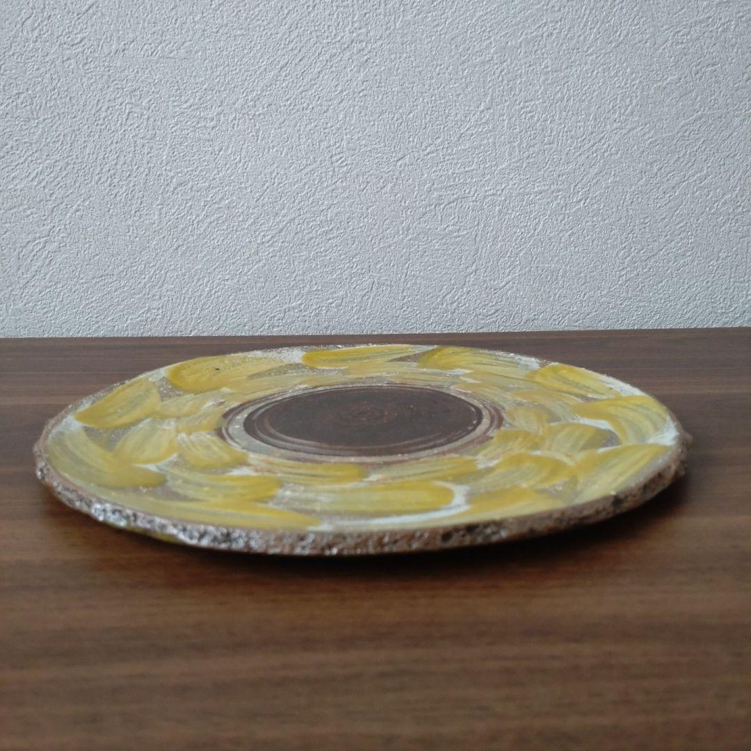 はな　　　やちむん　7寸皿