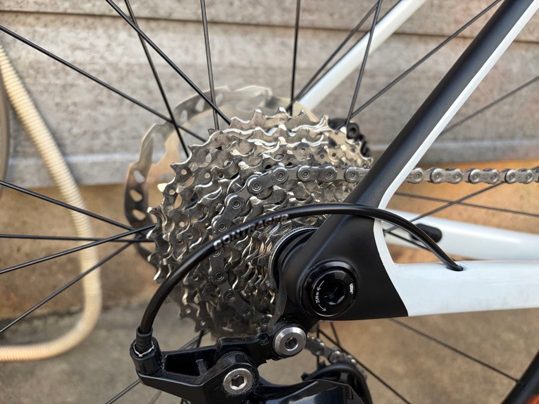 TREK Madone SL 5 Gen 8 ロードバイク Mサイズ ホワイト