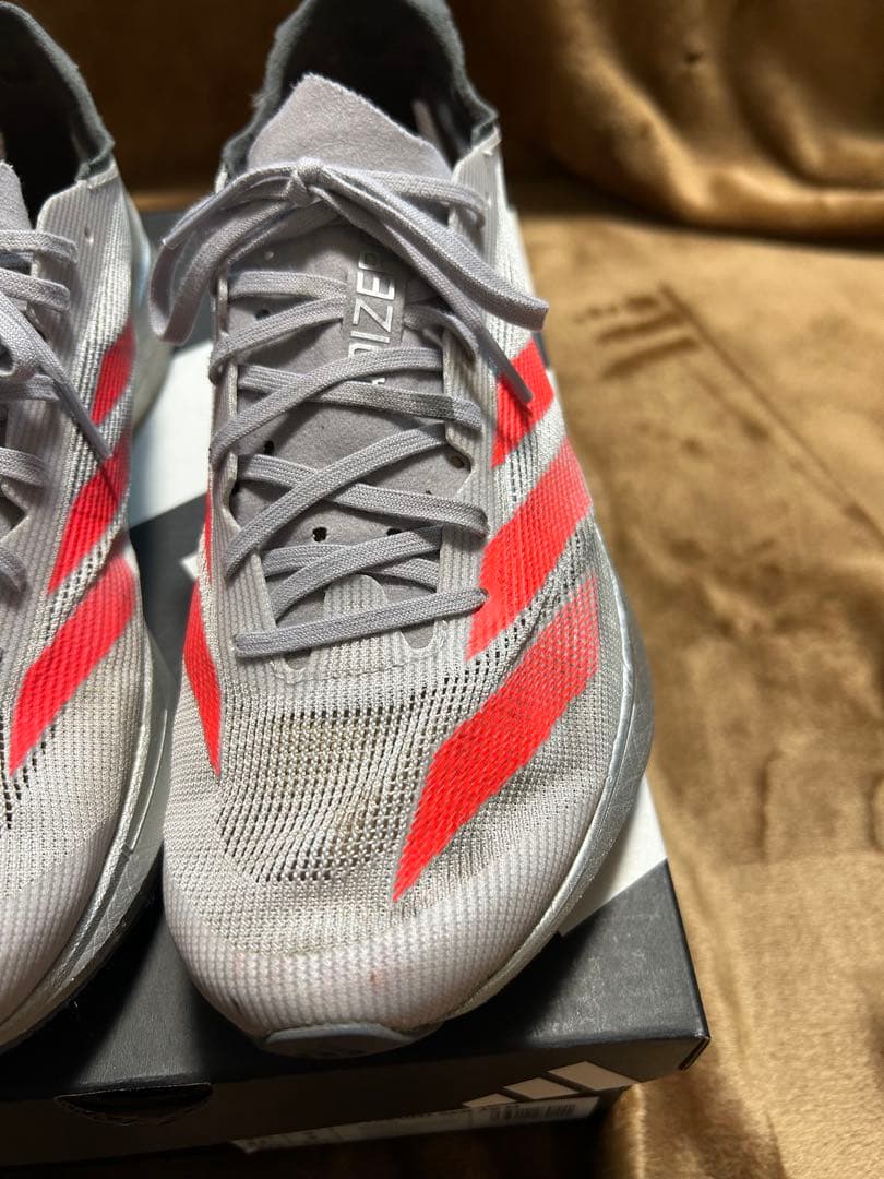 ADIZERO TAKUMI SEN 10 M 9 US グレー/レッド