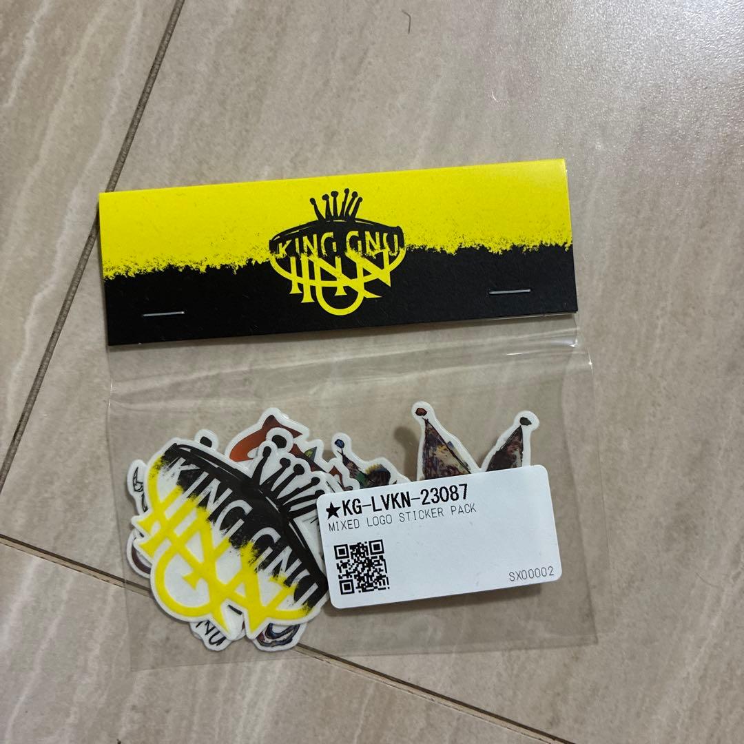 King Gnu キングヌー　グッズまとめ売り　カードケース、ブローチ、バッチ等