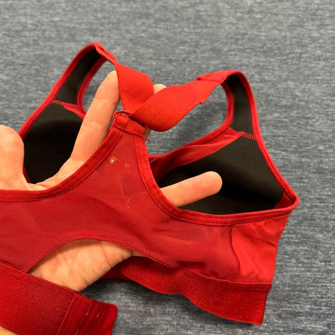 ⑩adidas レッド スポーツブラ＆ショートパンツセット　Ｓ美品