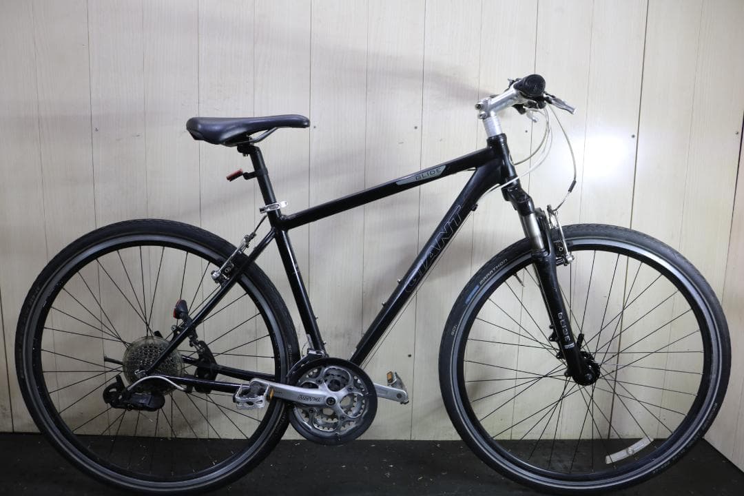 GIANT GLIDE R3 700C 24速 465mm ディスクブレーキ対応