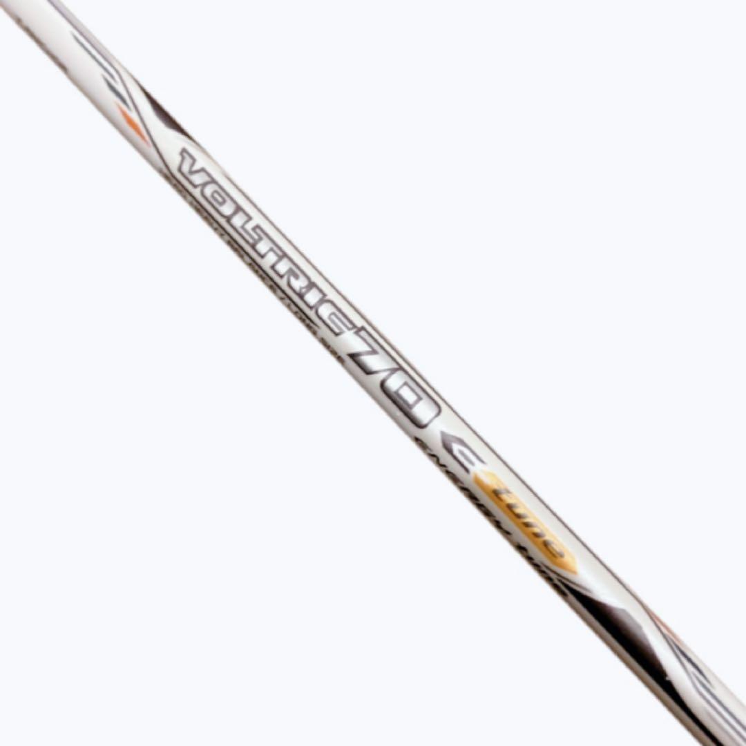 【美品】YONEX VOLTRIC70 e-tune 4UG5廃盤