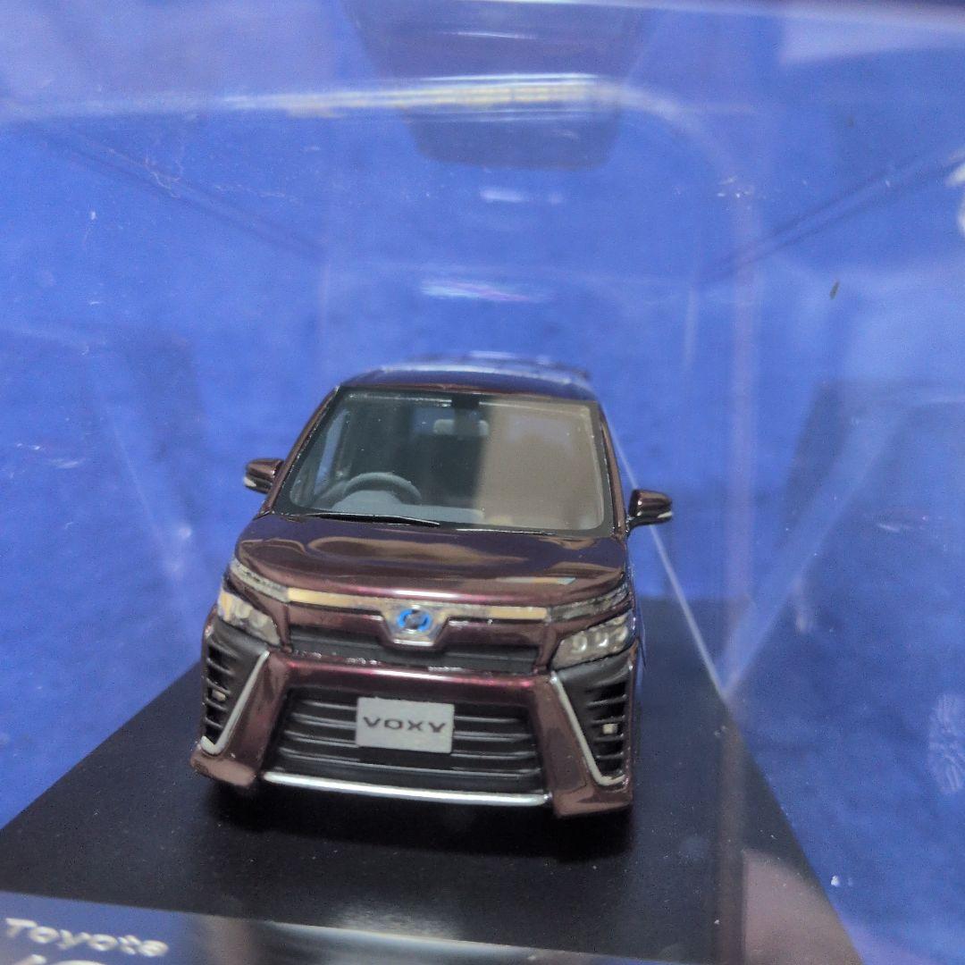 ハイストーリー 1/43 Toyota VOXY