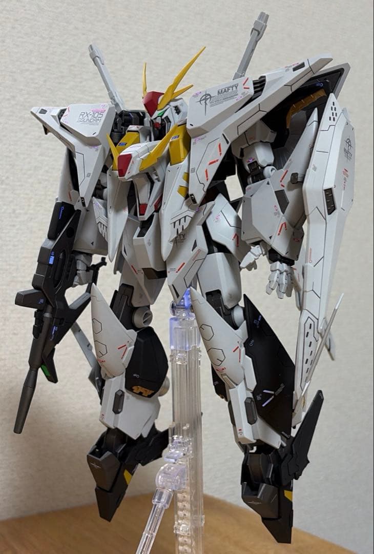 HGUC Ξガンダム 塗装済み完成品