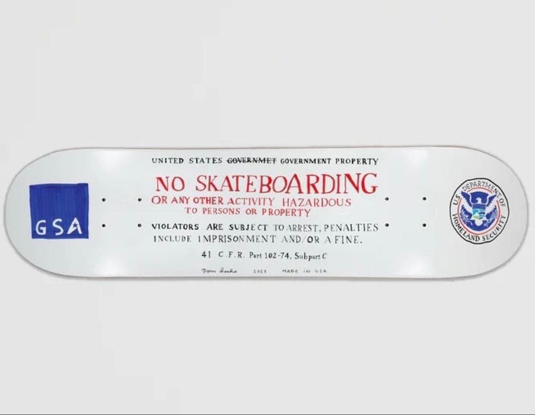 トムサックス No Skateboarding Skateboard Deck