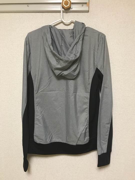 Roxyトレーニングジャケット新品未使用