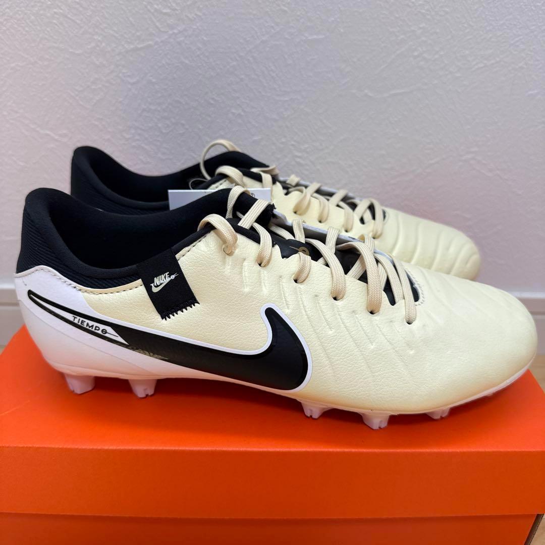 NIKE ティエンポ レジェンド 10 アカデミー HG 白　25.5cm 新品