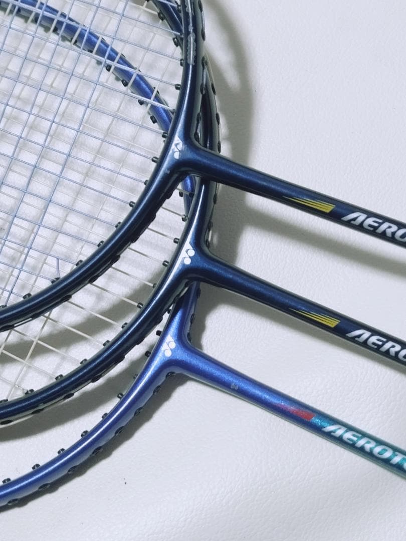 3本 YONEX AEROTUS 40 バドミントンラケット ヨネックス