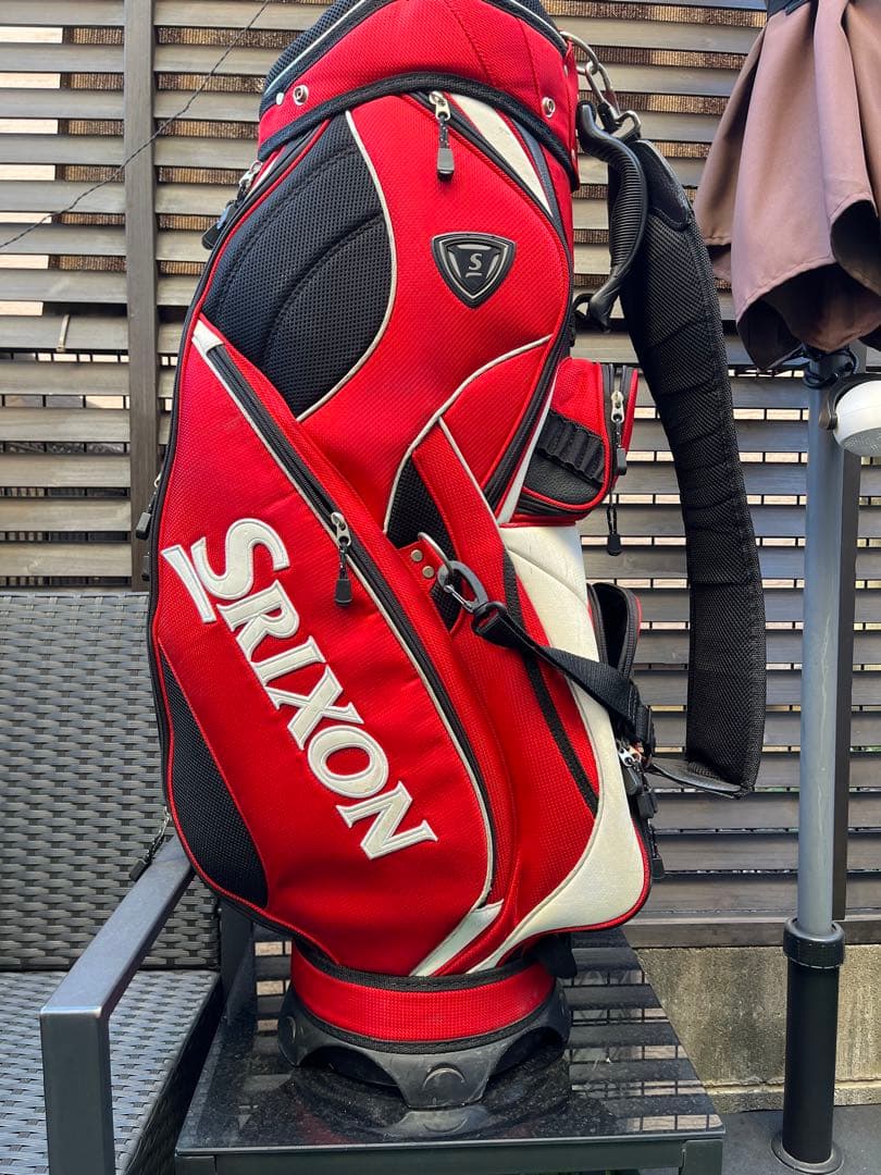 Srixon レッド キャディバッグ　　　　※値下げ交渉は歓迎致します。