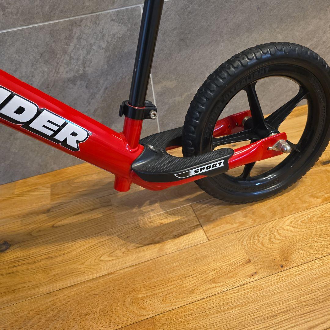 STRIDER スポーツ 赤