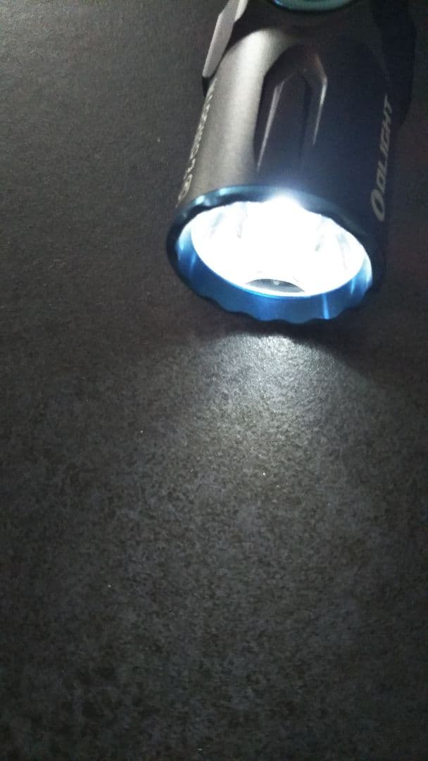 OLIGHT（オーライト）WARRIOR 3S タクティカルライト