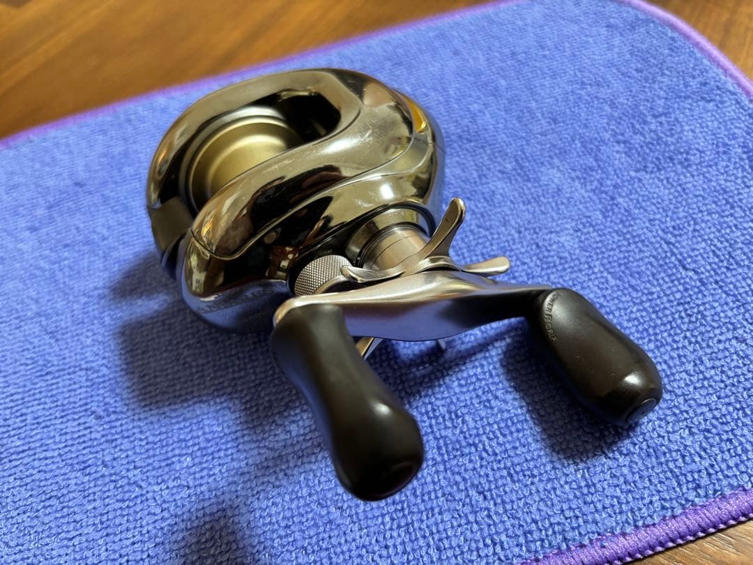 ベイトリール 初代アンタレス 右巻き RH220