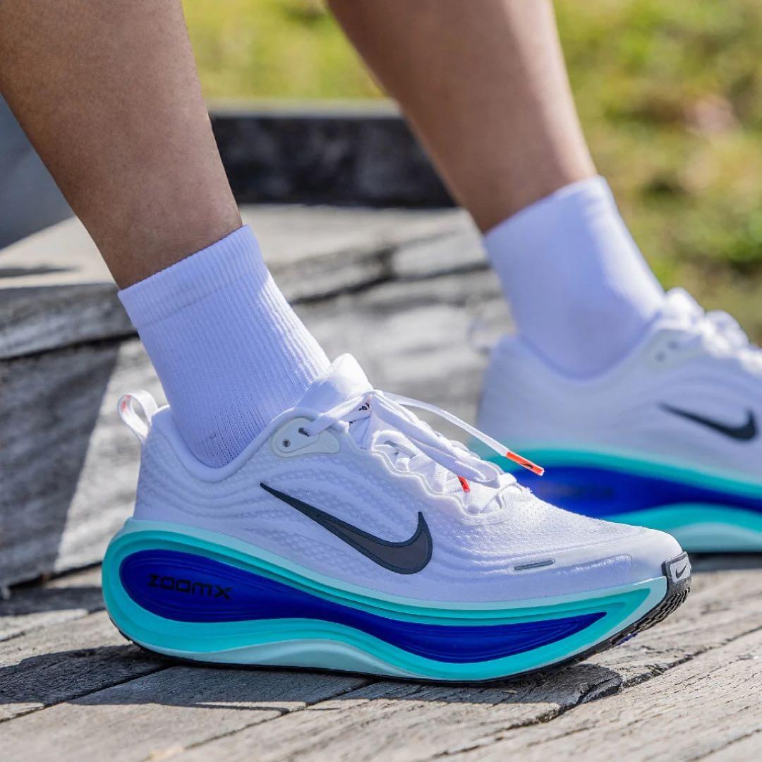 【新品未使用】 NIKE ナイキ Vomero Plus ボメロプラス 26.0