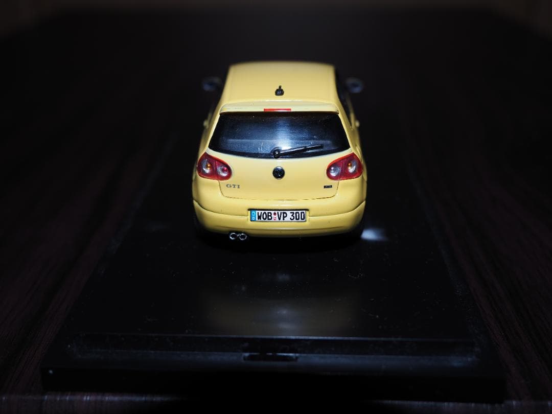 ぽてと*さん　専用　NOREV VW Golf GTI Pirelliイエロー