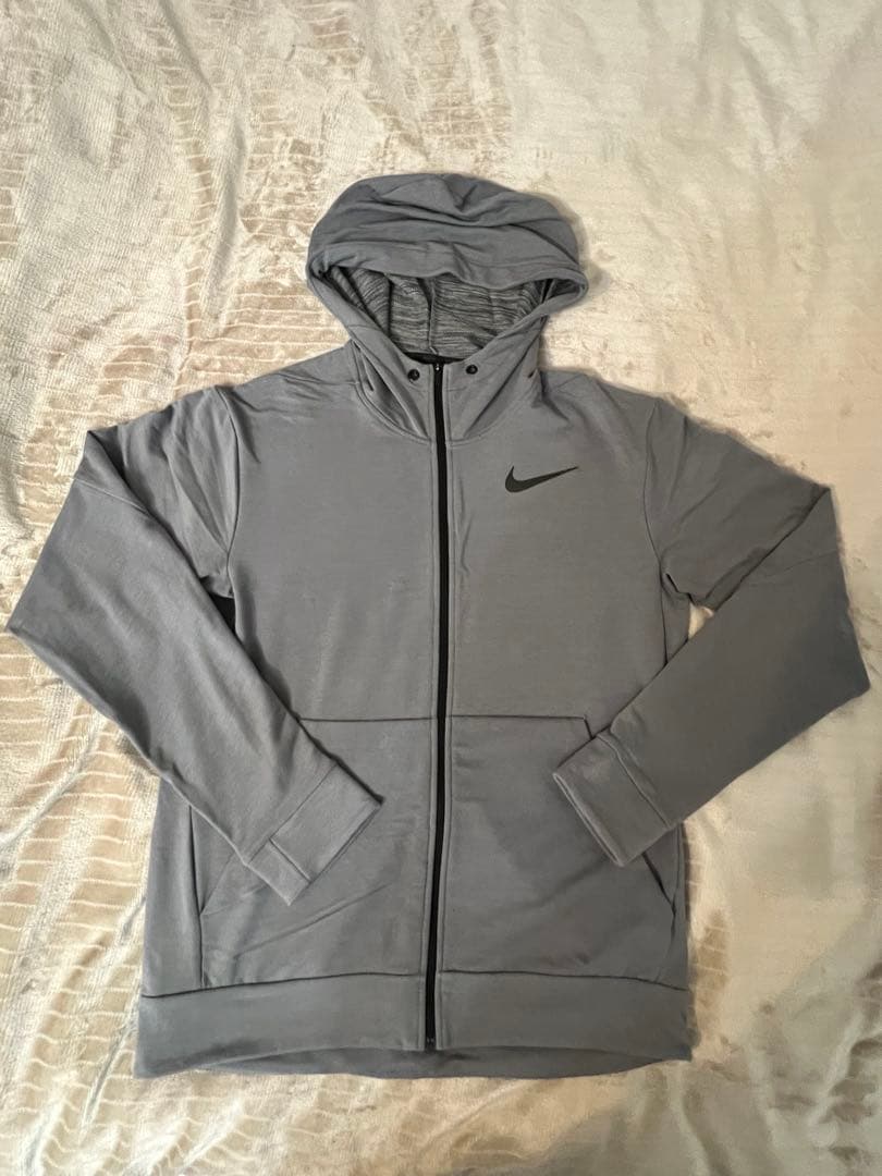 Nike DRI-FIT グレー ジャージ上下セット