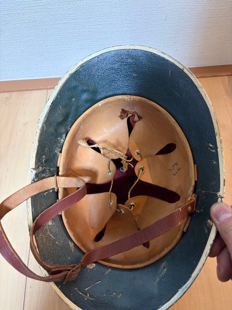 個人装備 1920-1939, Belgian Police Cork Helmet