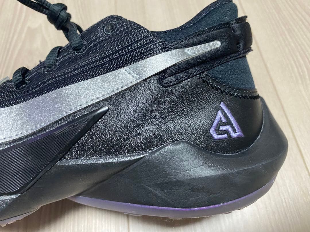Nike Freak メンズ バスケットボールシューズ USED