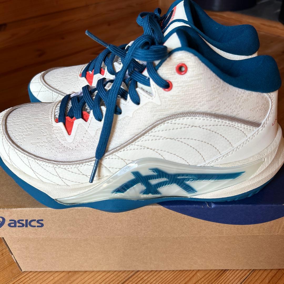 ASICS UNPREAR バスケットシューズ ホワイト/ブルー