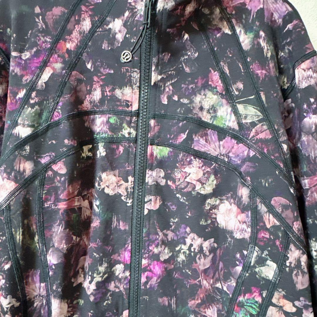 美品✨lululemon ルルレモン 花柄 黒 紫 花 ジャケット 海外古着