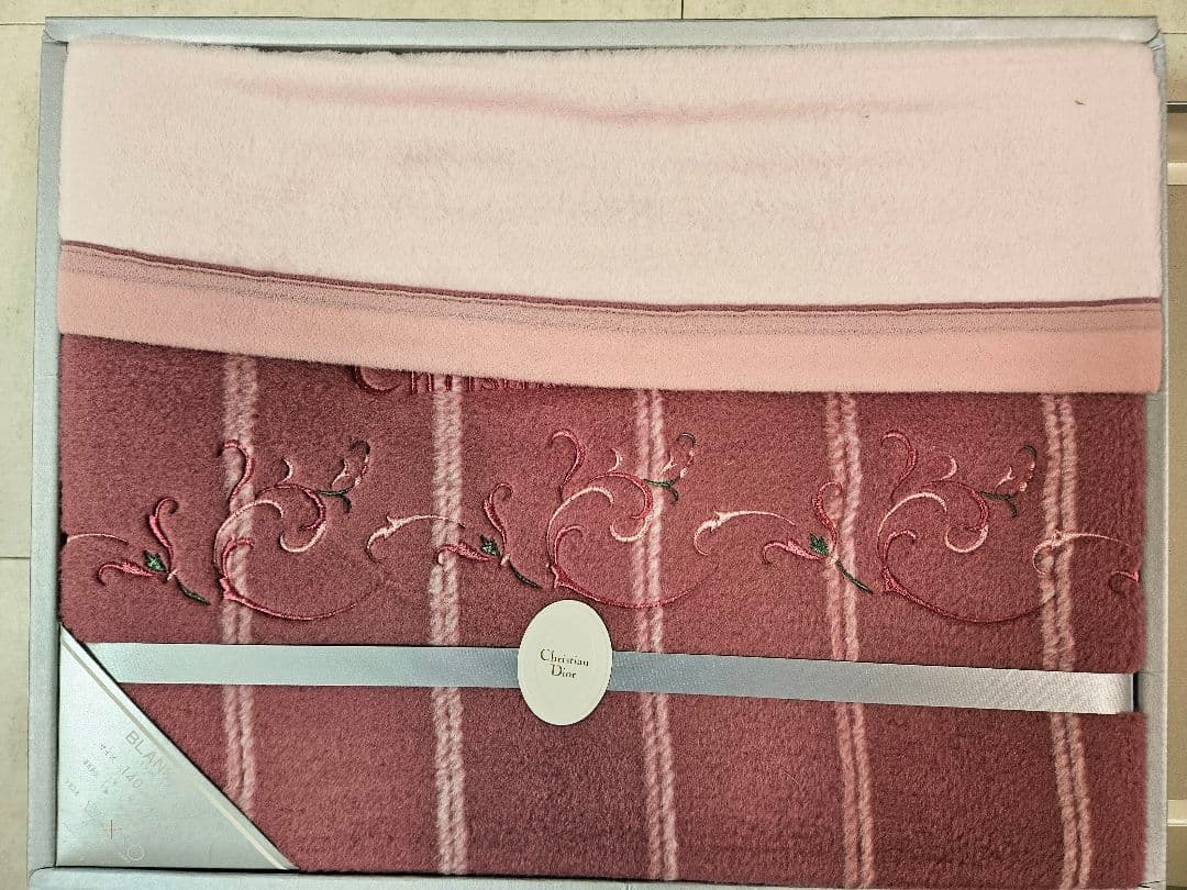 【最終】 【未使用】Christian Dior ブランケット 毛布 刺繍