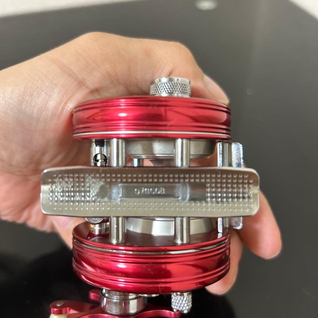 ABU Ambassadeur 1500C Nostalgia レッド