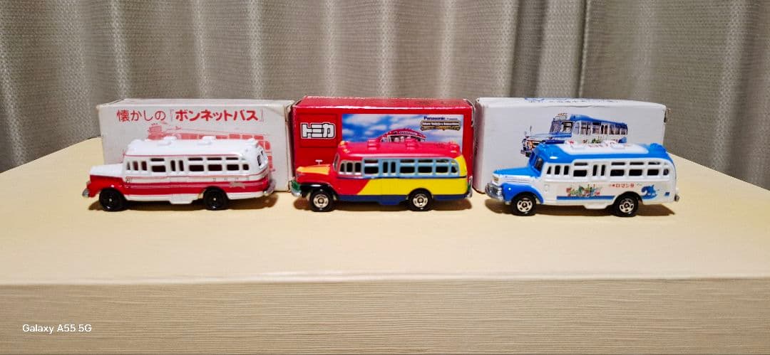 トミカボンネットバス30台まとめて