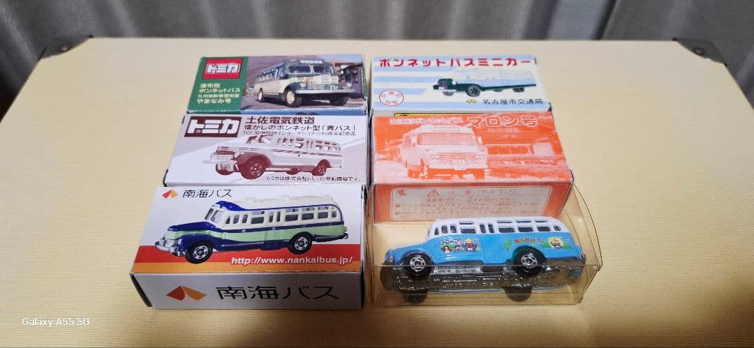 トミカボンネットバス30台まとめて