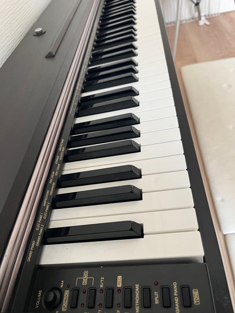 電子ピアノ ペダル付き　CASIO PX-700