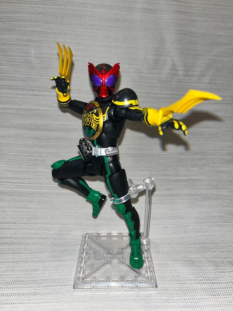 S.H.Figuarts真骨彫製法 仮面ライダーオーズ タトバ パープルアイ付属
