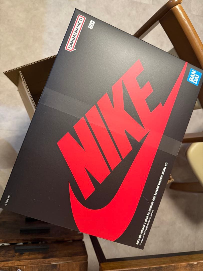 プラモデルNIKE AIR JORDAN 1 HIGH 85 SHADOW