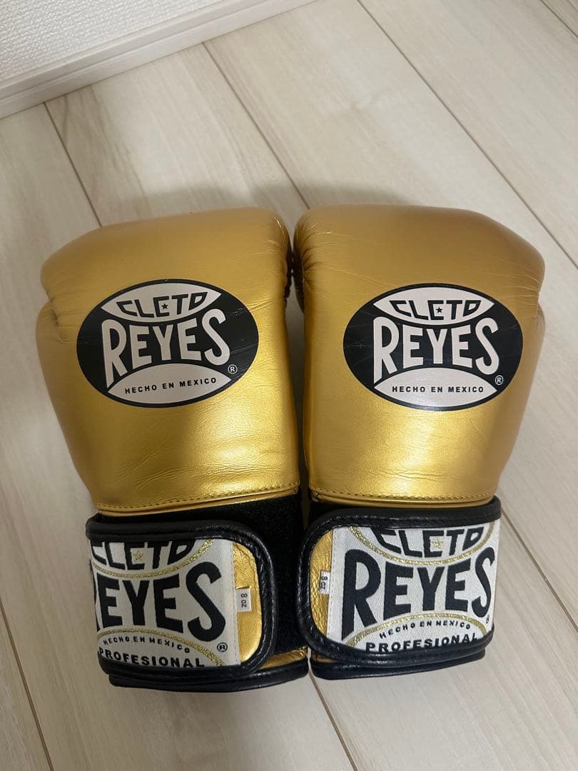 CLETO REYES ボクシンググローブ ゴールド　8オンス　K-1 キック