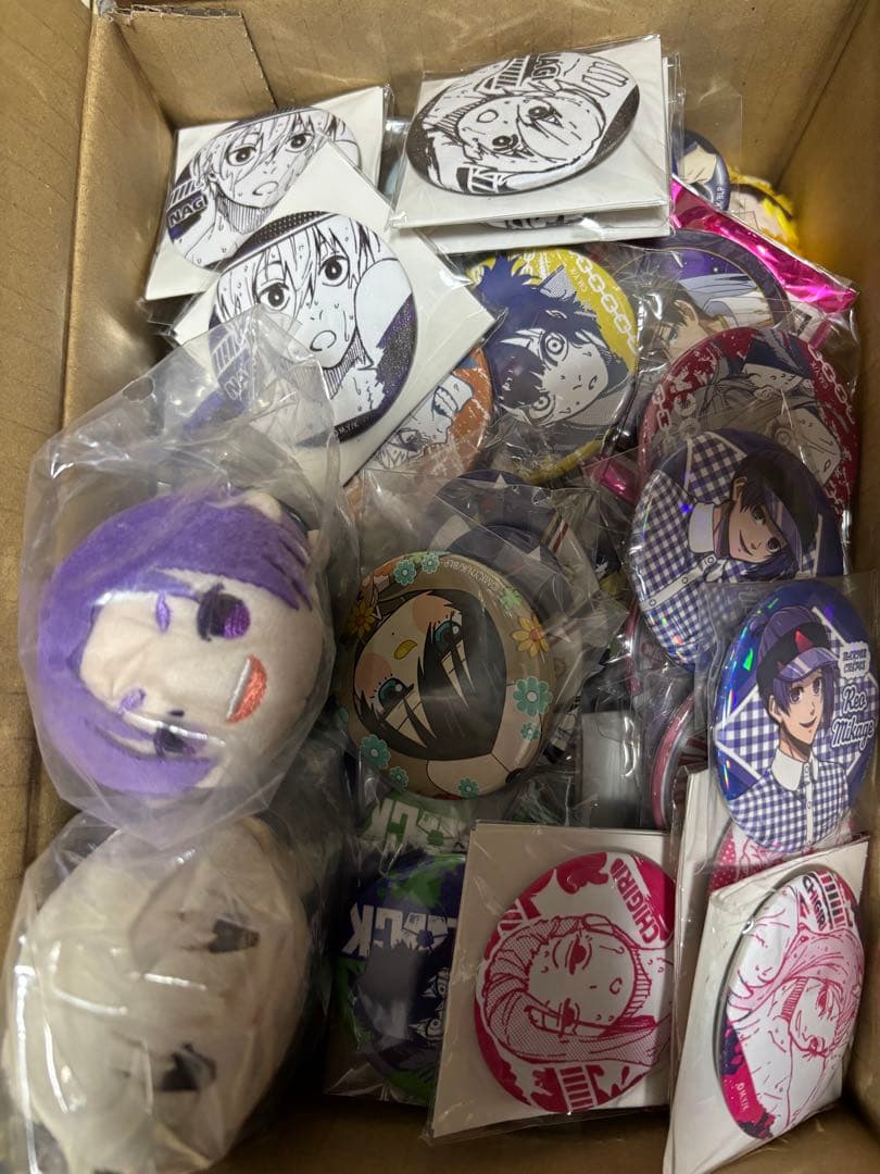 ブルーロック グッズ まとめ 缶バッジ 凪誠士郎 玲王 潔 凛 冴 千切 蜂楽