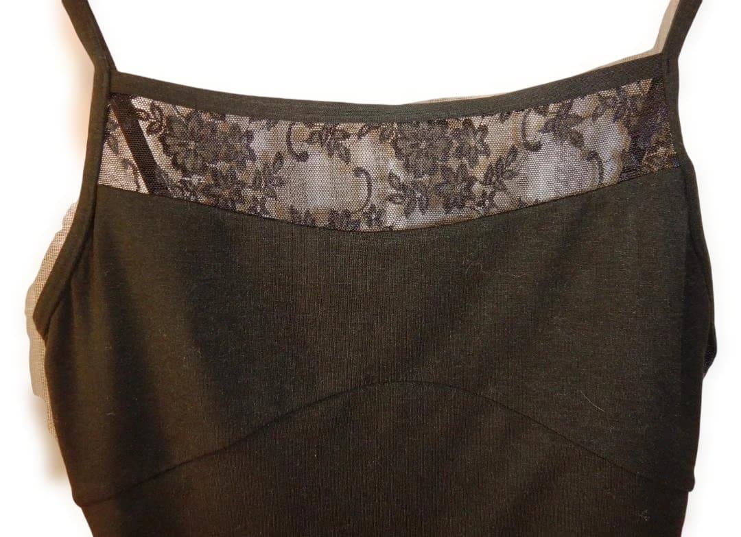 Chacottチャコット　新品　黒いレース付きレオタード