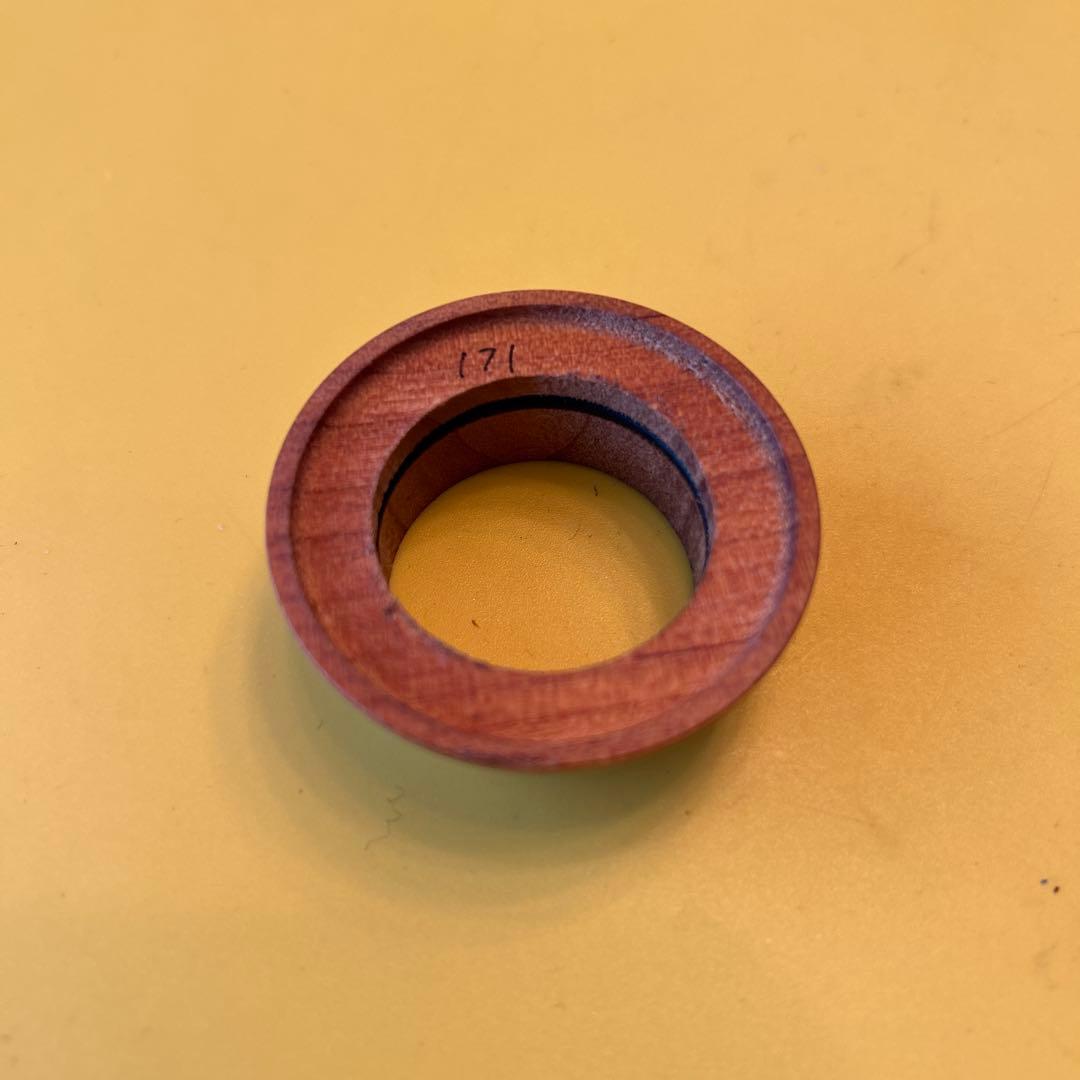 CANE CREEK メープルウッドを、くり抜いて作ったヘッドセット1-1/8