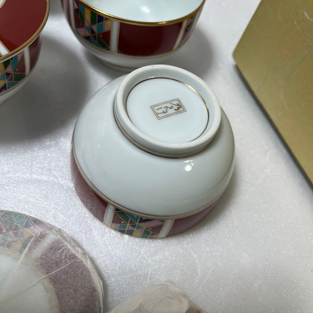 新品❤️乃りたけ　金　レトロ　幾何学模様　湯呑 ５客 蓋付き　ノリタケ　京花菱
