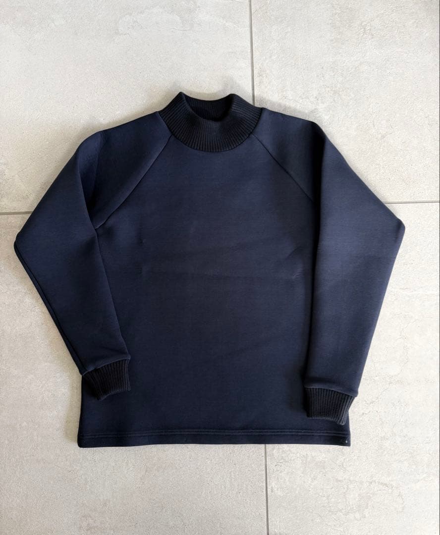 【新品】定価33,000円‼️mutaボンディングプルオーバー　ネイビーレディース