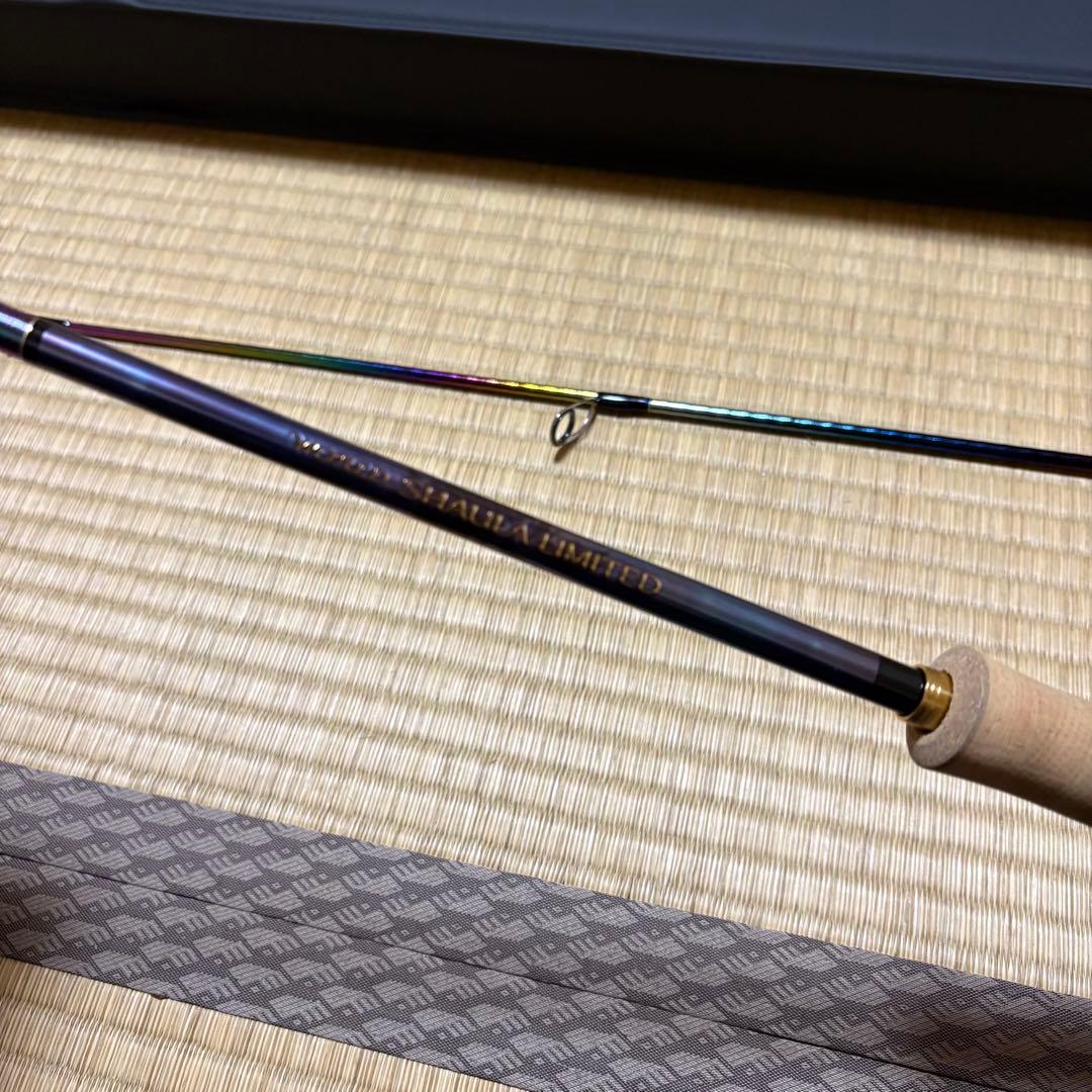 ワールドシャウラ リミテッド 2701FF-3 使用1時間程度 美品