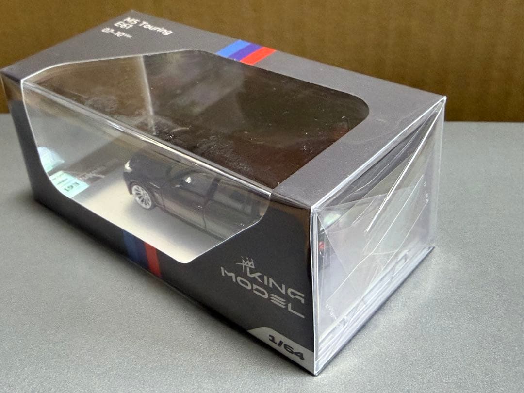 KING MODEL  E61 M5 ツーリング 1/64 999台限定