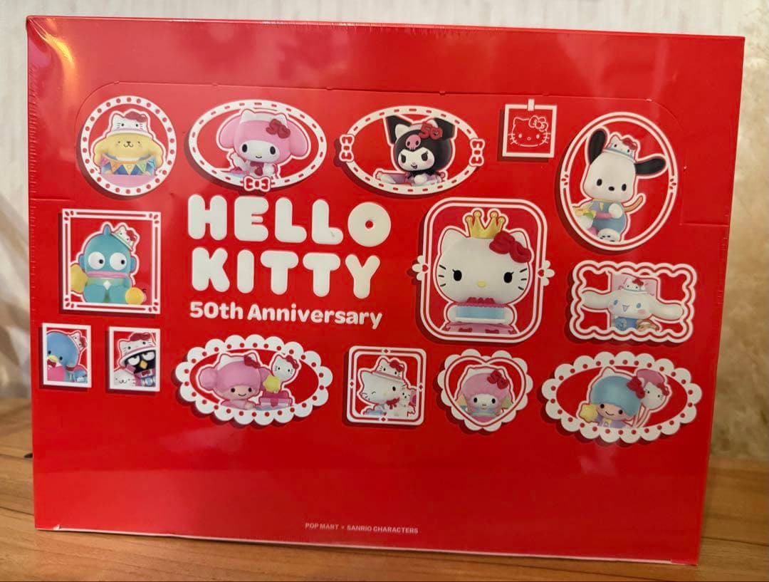 【POP MART】サンリオ ハローキティ 50th アニバーサリーボックス